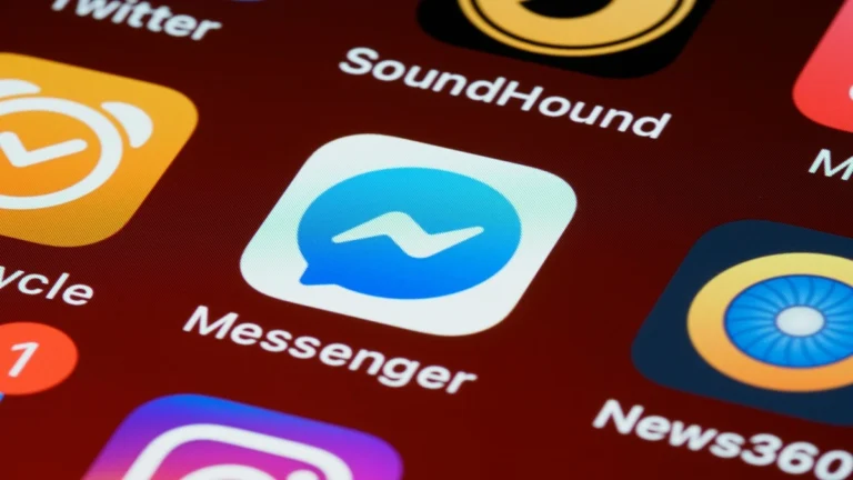 The Best Hidden Features on Facebook Messenger